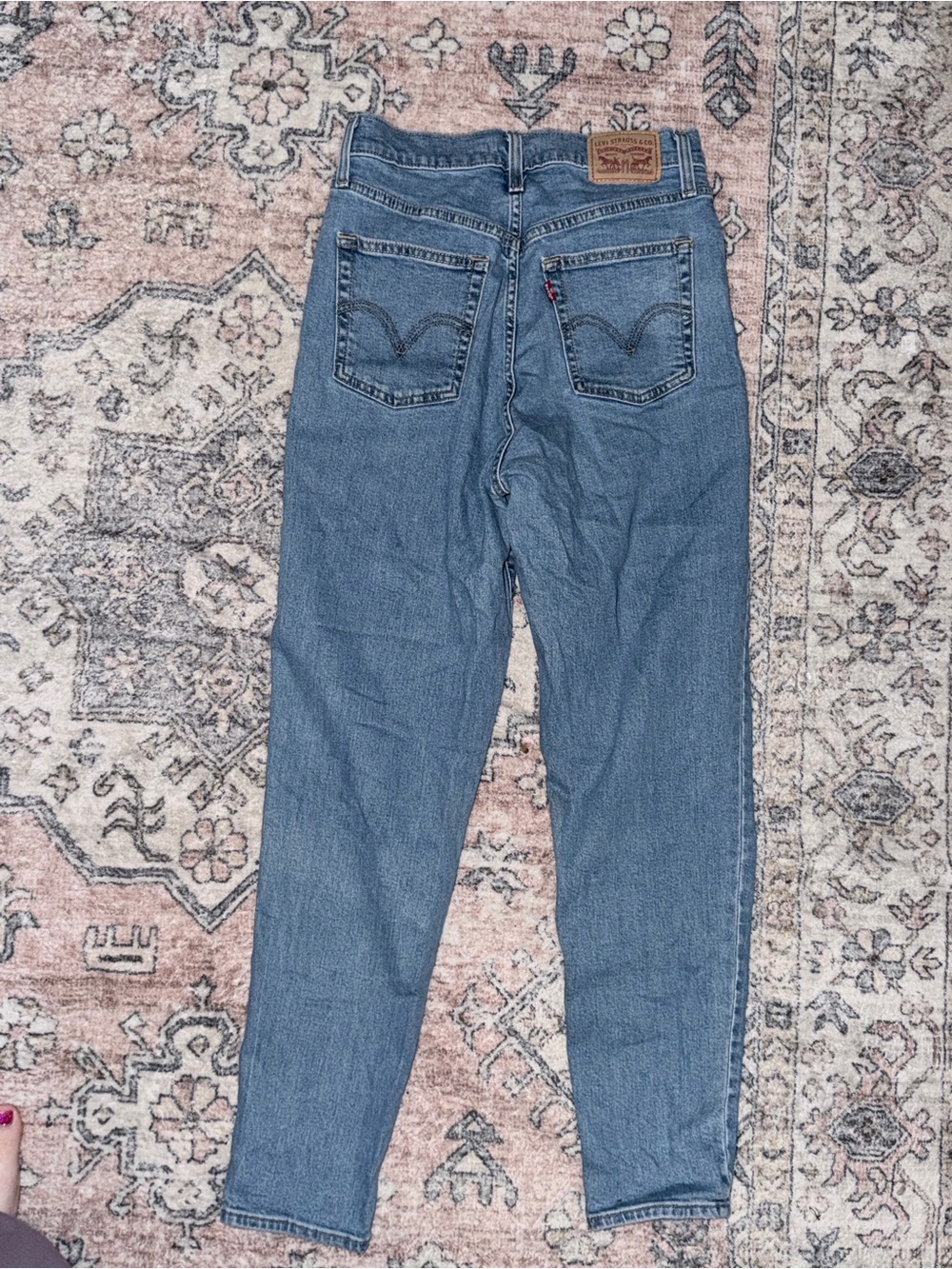 Levi's Women's Straight Leg Jeans in Light Blue Denim